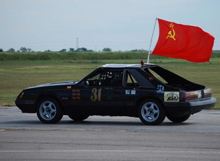 Illustration for article titled The Top 123 Lemons Of The 24 Hours Of LeMons Texas Fall 2009